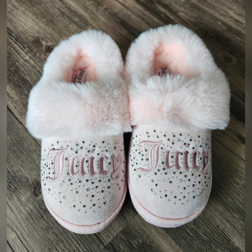 NWOT Juicy Couture Pink Rhinestone Faux Fur Kids Slippers